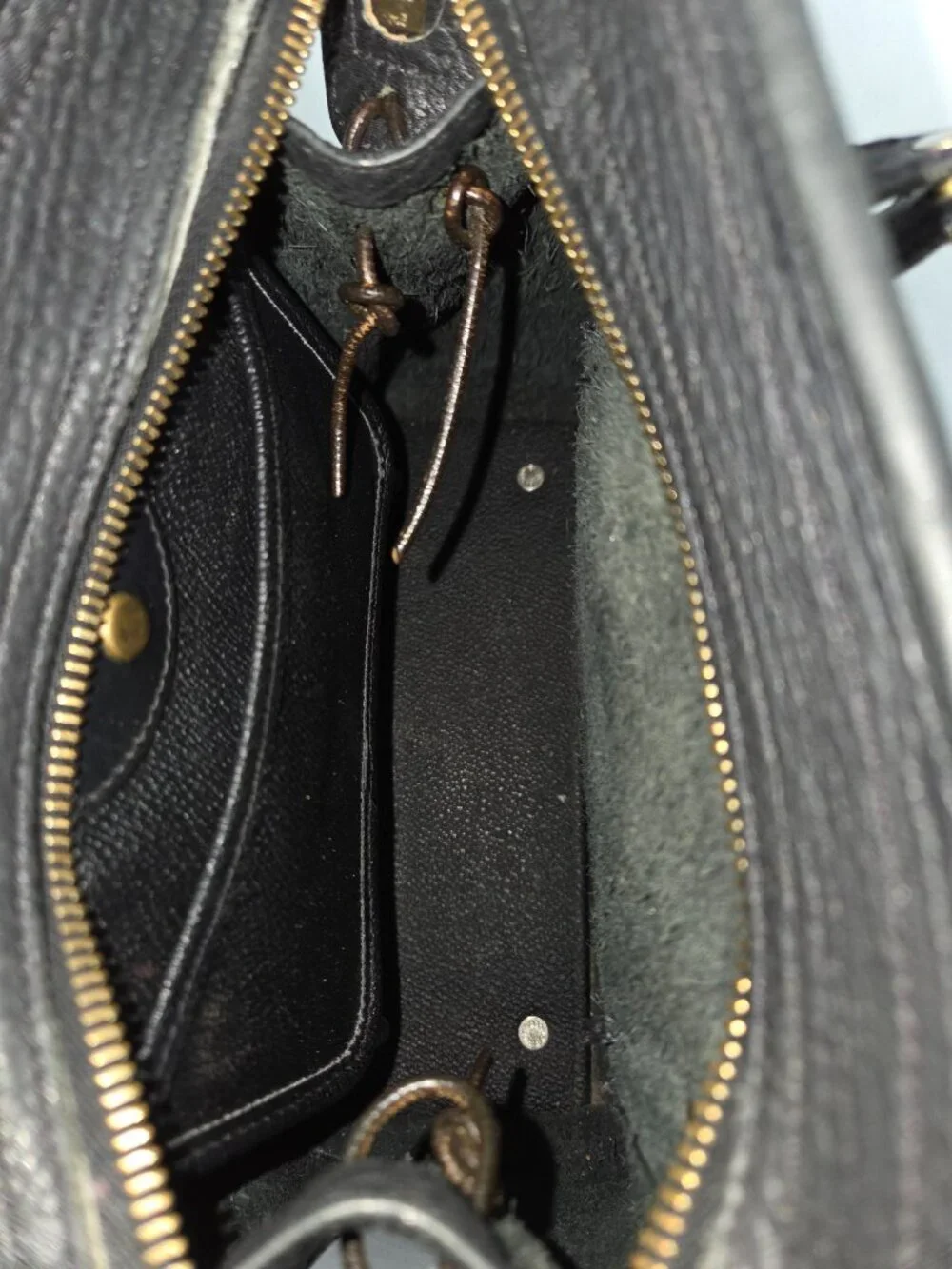 Dooney & Bourke about this